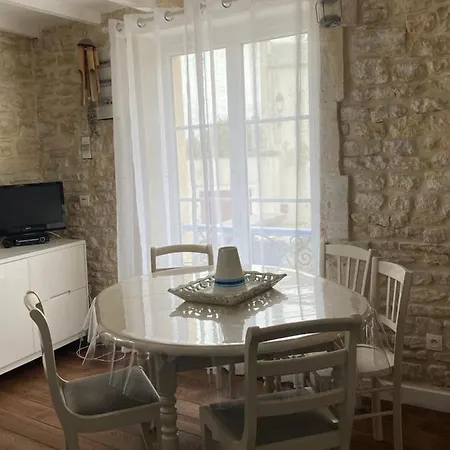 La Maison Bleue Port-en-Bessin-Huppain Exterior photo