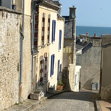 La Maison Bleue Port-en-Bessin-Huppain Exterior photo