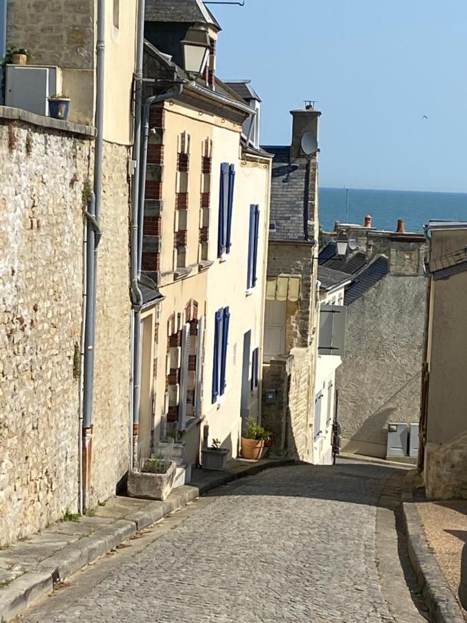 La Maison Bleue * Port-en-Bessin-Huppain