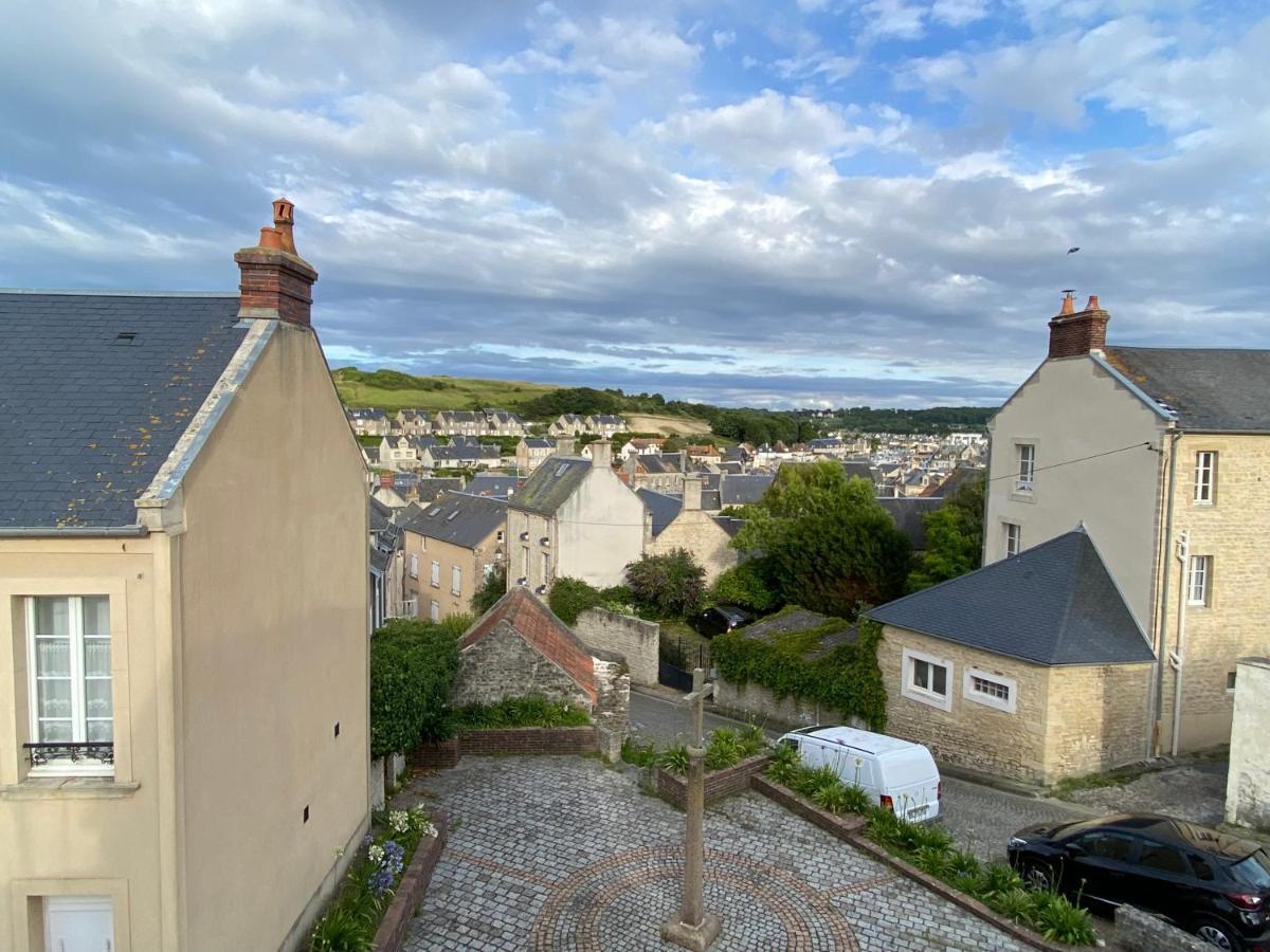 La Maison Bleue * Port-en-Bessin-Huppain